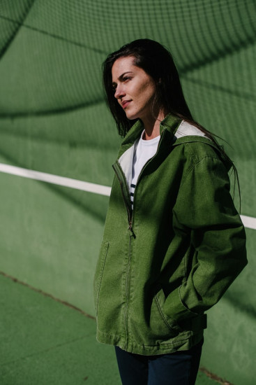 blouson en toile orange délavé pour femme jolie capuche